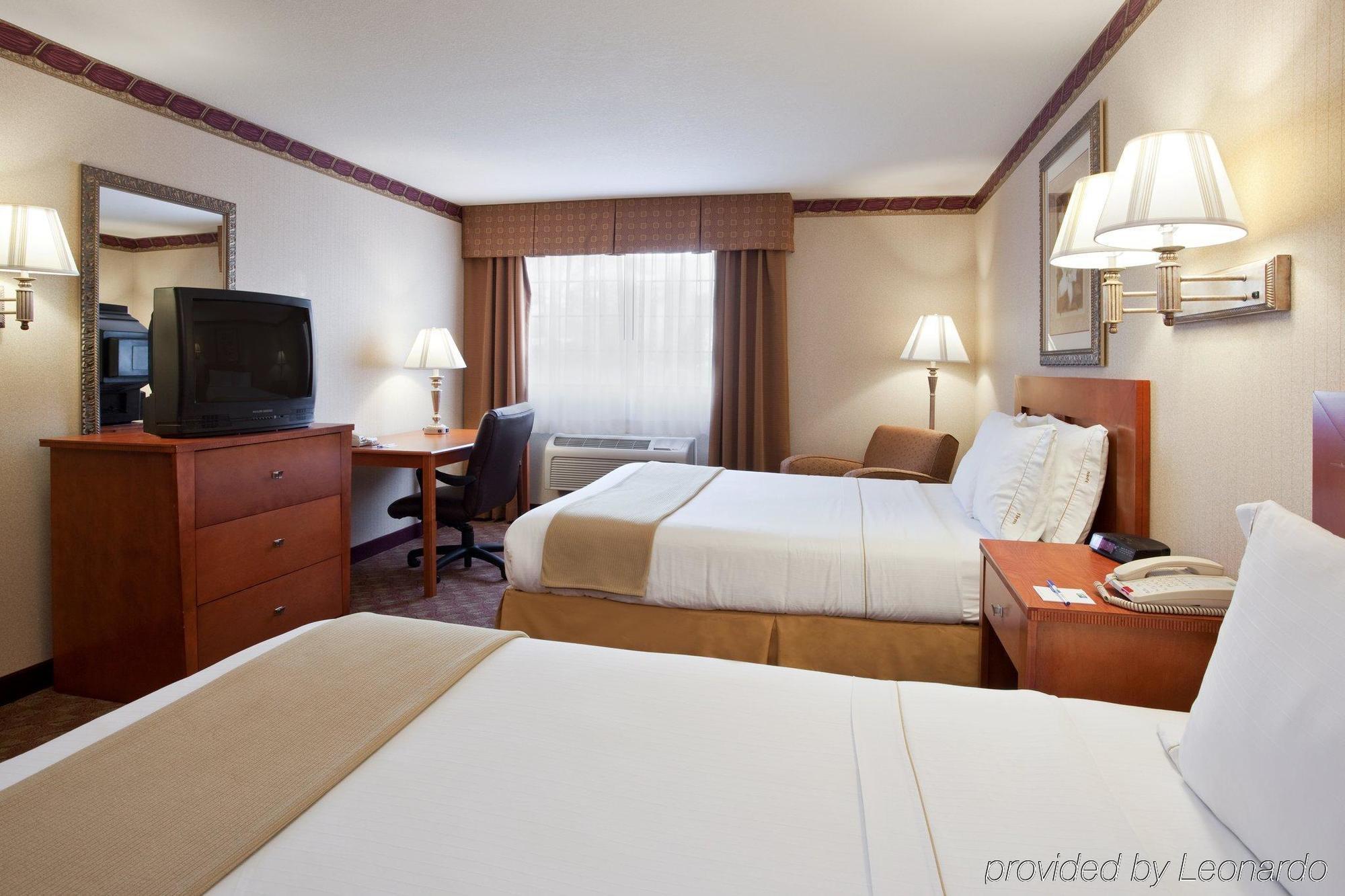 Comfort Inn & Suites Napoleon Zimmer foto