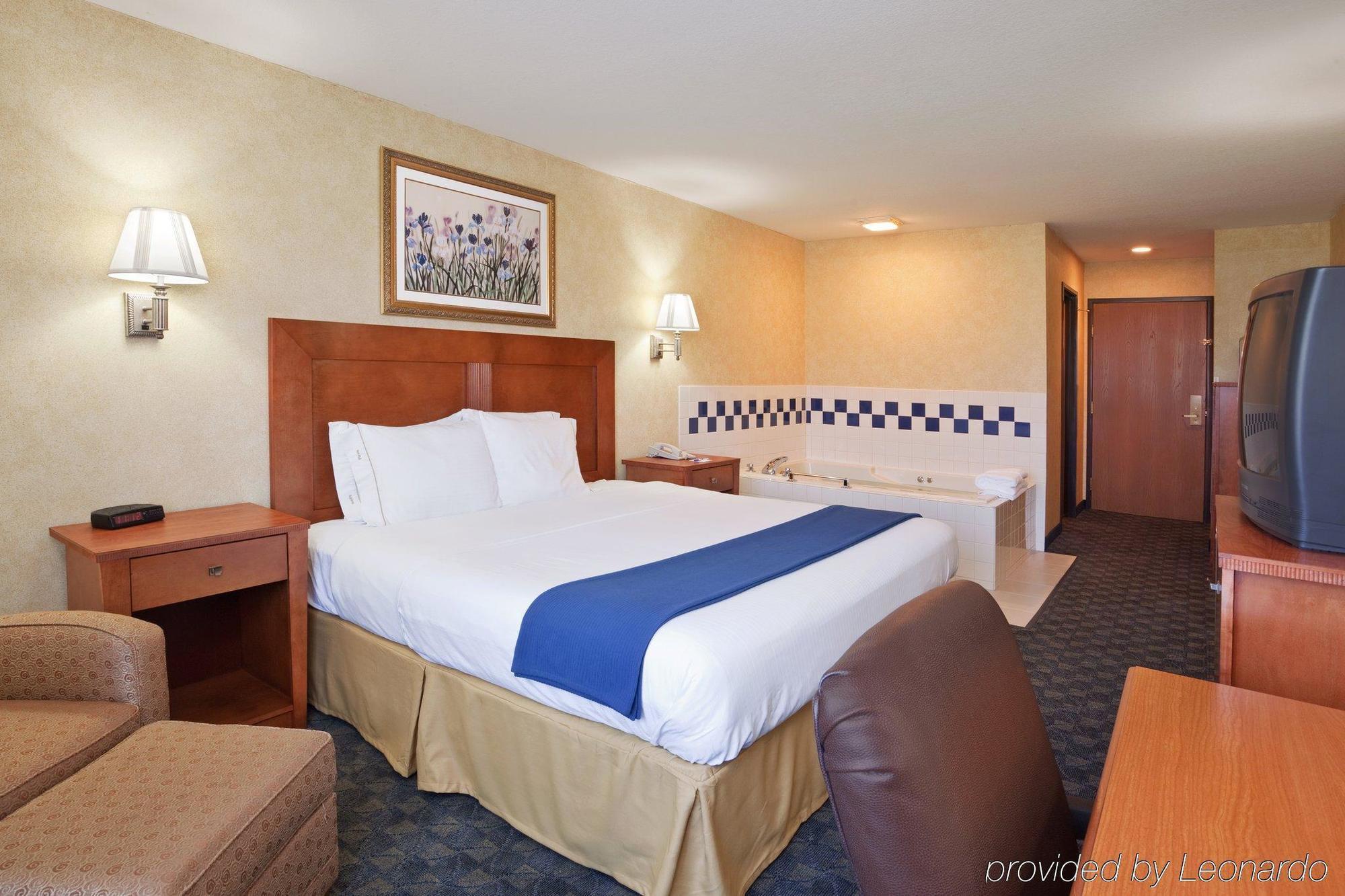 Comfort Inn & Suites Napoleon Zimmer foto